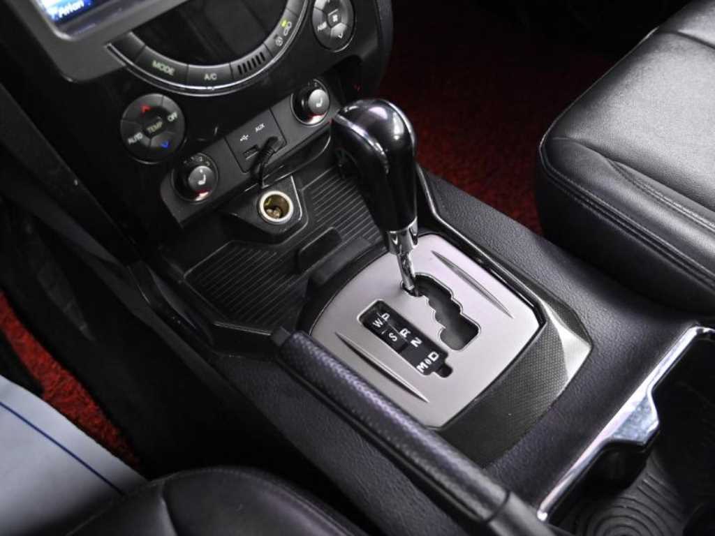 Ssangyong Rexton - Vista 10