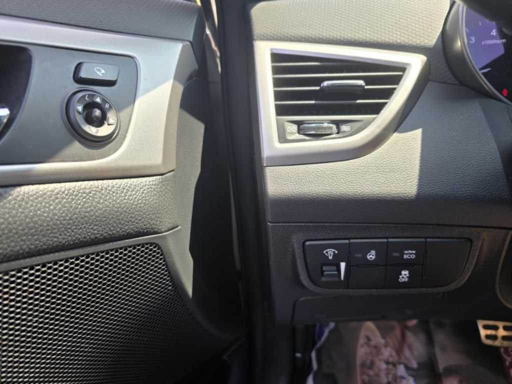 HYUNDAI Veloster 2015 Blanco - Importación desde Corea - HF Imports Iquique - Foto 19