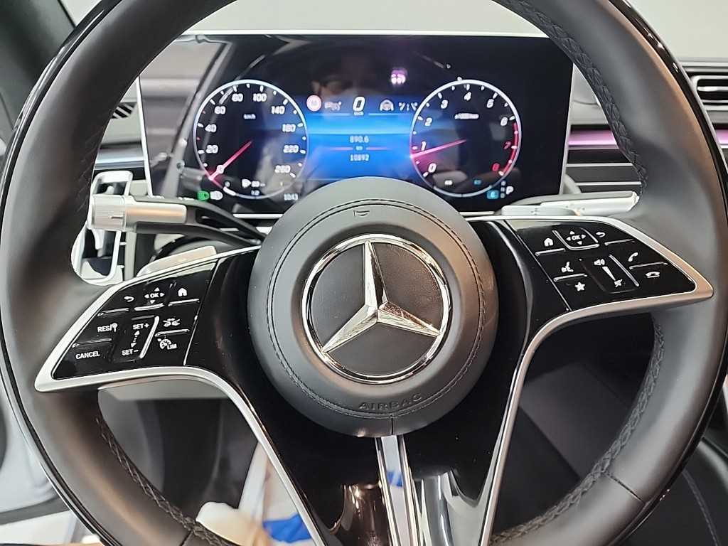 Mercedes Benz S Class - Vista 9