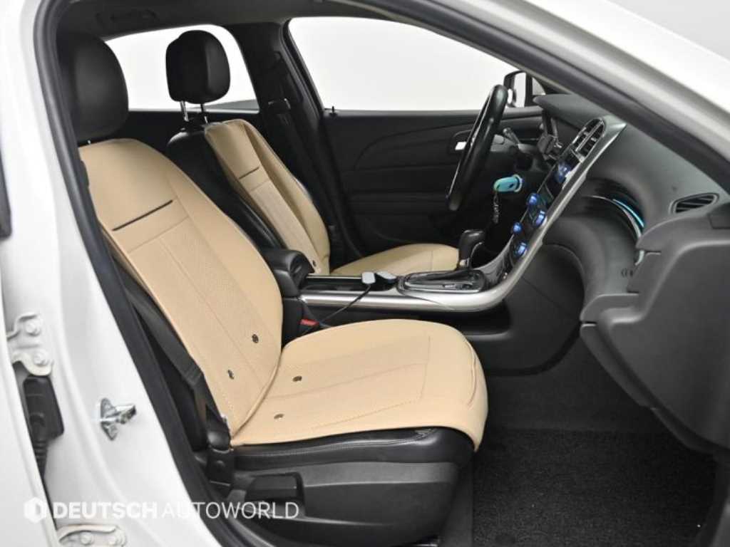 Chevrolet Malibu - Vista 10