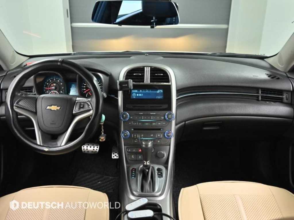 Chevrolet Malibu - Vista 7