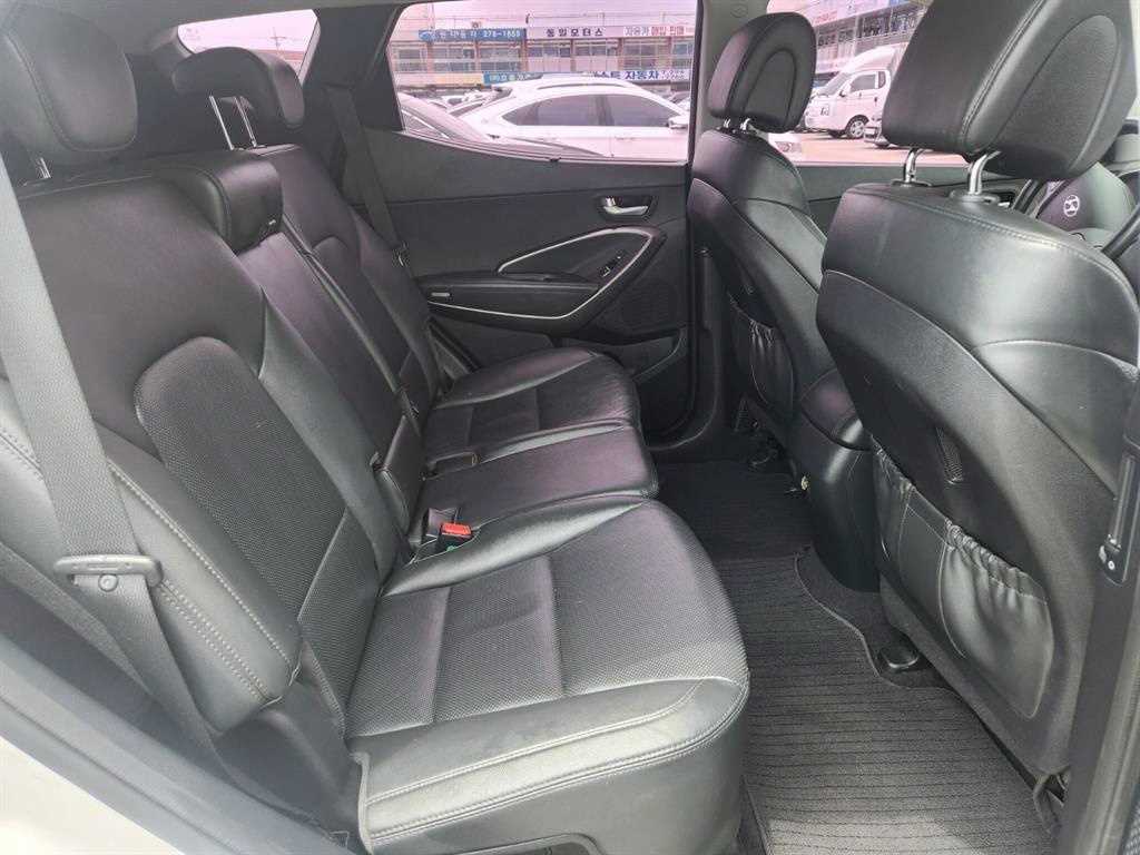 HYUNDAI Santa Fe - Vista 9