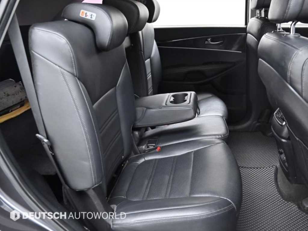 KIA Sorento - Vista 12