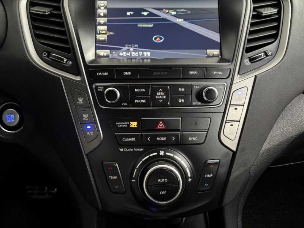 HYUNDAI Maxcruz - Vista 8