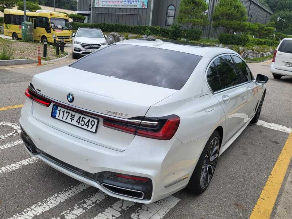 BMW 7 Series - Vista 6