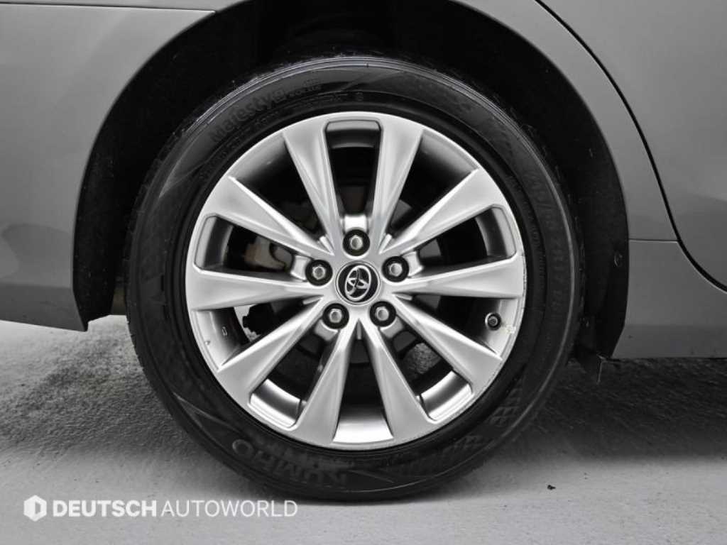 Toyota Camry - Vista 5