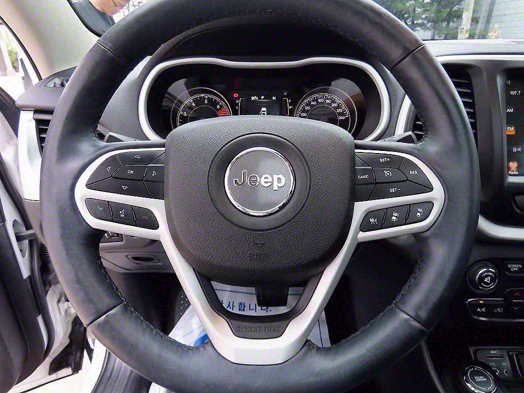 Jeep Cherokee - Vista 8