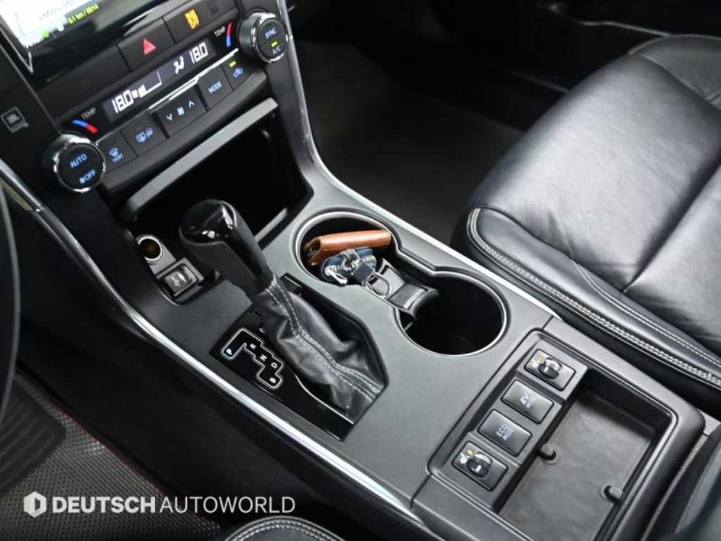 Toyota Camry - Vista 9