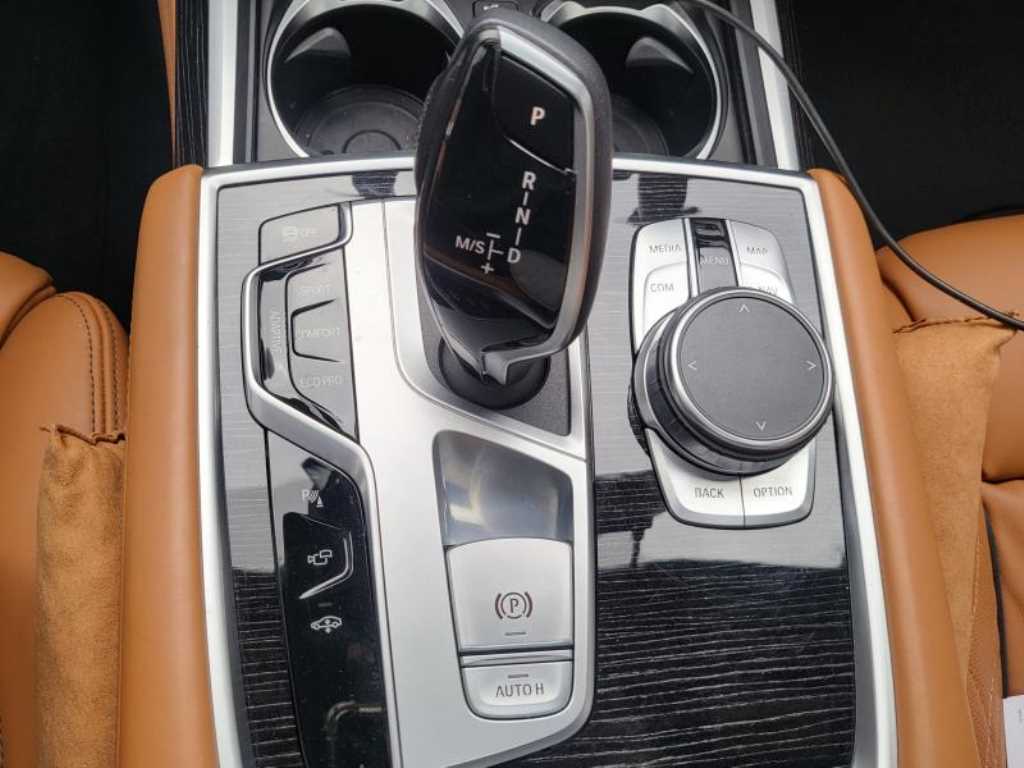 BMW 7 Series 2020 Blanco - Importación desde Corea - HF Imports Iquique - Foto 19