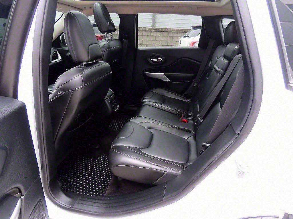 Jeep Cherokee - Vista 6