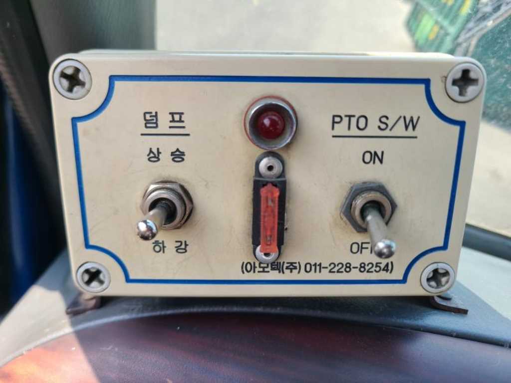 medium and large cargo dump 2008 Blanco - Importación desde Corea - HF Imports Iquique - Foto 13