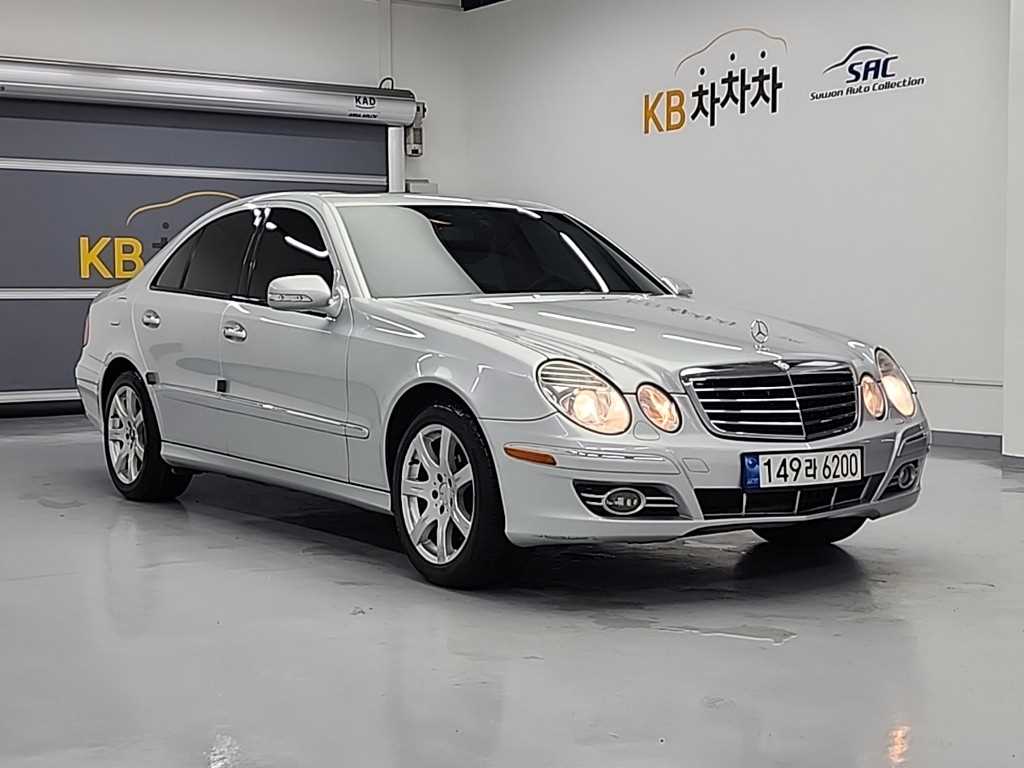 Mercedes Benz E class - Vista 4