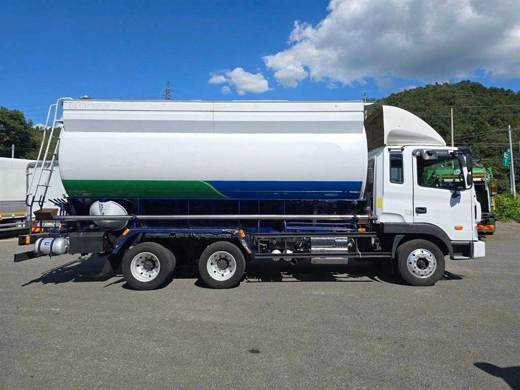 medium and large cargo Special - Vista 7