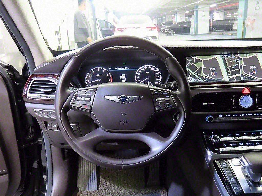 Genesis EQ900 - Vista 8