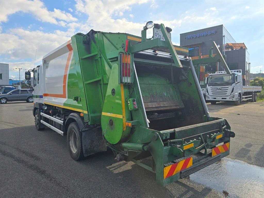 medium and large cargo apChoukJingae - Vista 6