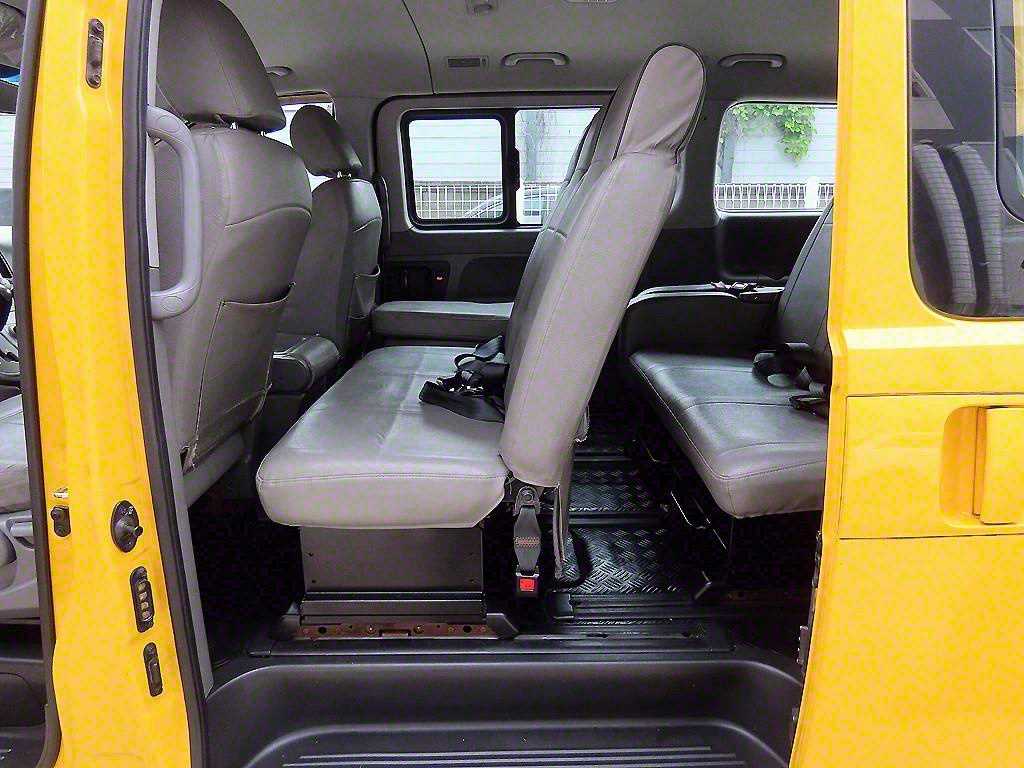 HYUNDAI Starex - Vista 6