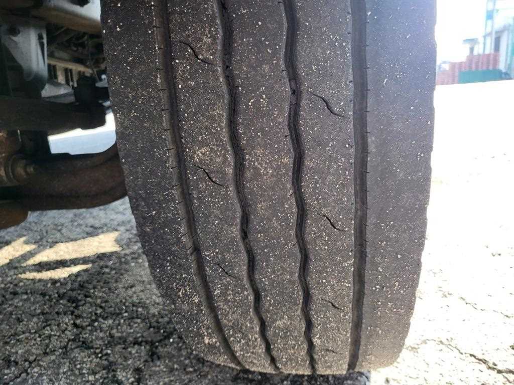 medium and large cargo dump 2012 Blanco - Importación desde Corea - HF Imports Iquique - Foto 18