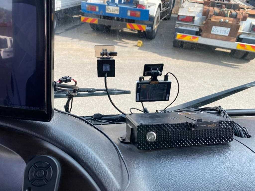 medium and large cargo apChoukJingae 2018 Blanco - Importación desde Corea - HF Imports Iquique - Foto 17