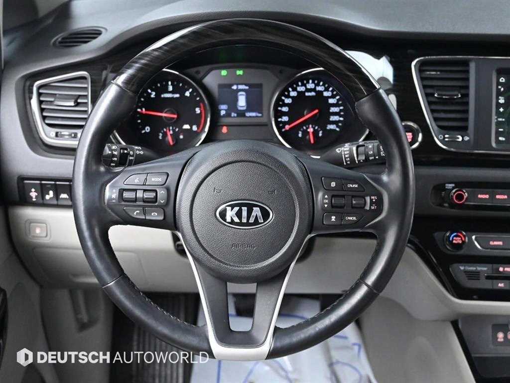 KIA Carnival 2019 Negro - Importación desde Corea - HF Imports Iquique - Foto 13