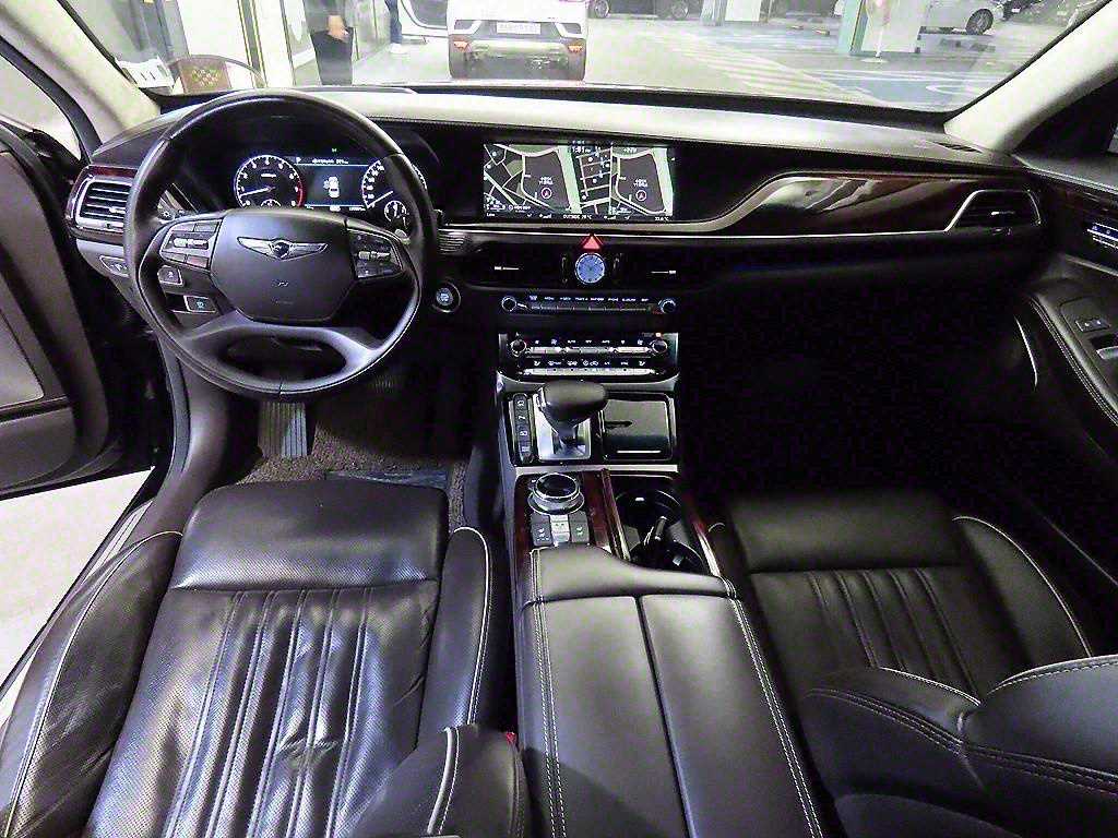 Genesis EQ900 - Vista 10