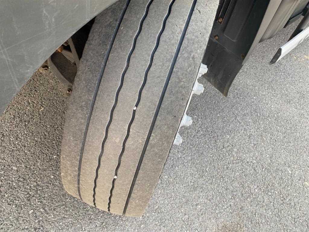 medium and large cargo apChoukJingae - Vista 12