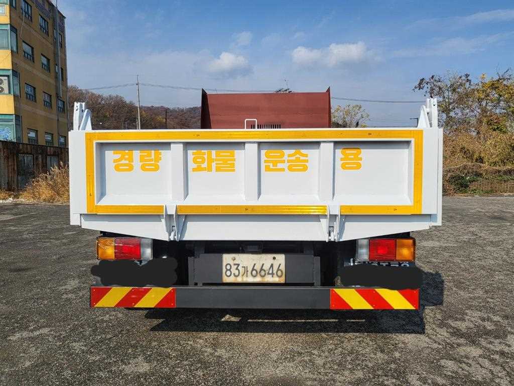 medium and large cargo dump - Vista 6