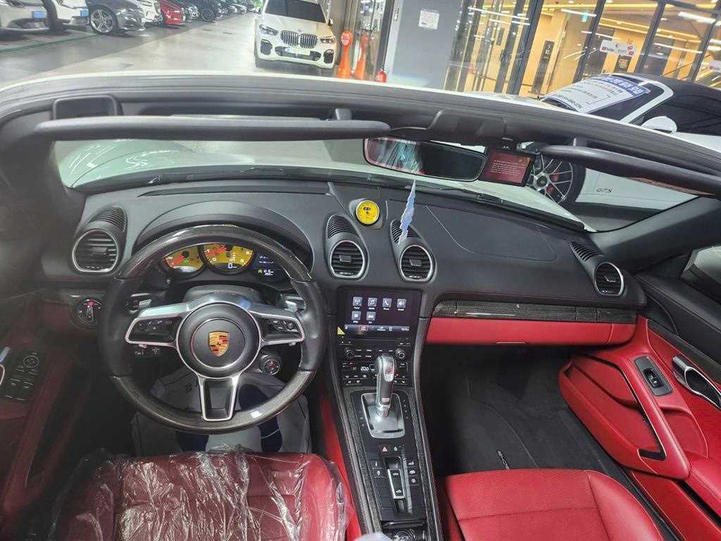 Porsche 718 2021 Blanco - Importación desde Corea - HF Imports Iquique - Foto 16