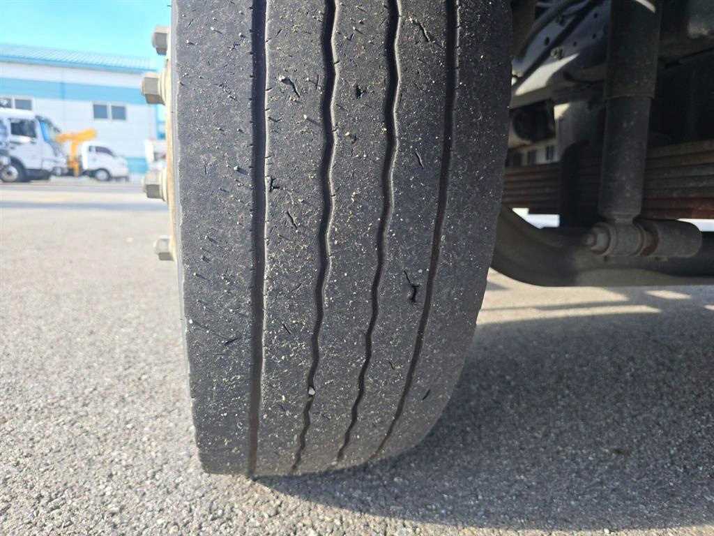 medium and large cargo apChoukJingae - Vista 12