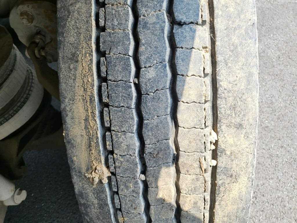 medium and large cargo apChoukJingae 2006 Blanco - Importación desde Corea - HF Imports Iquique - Foto 13