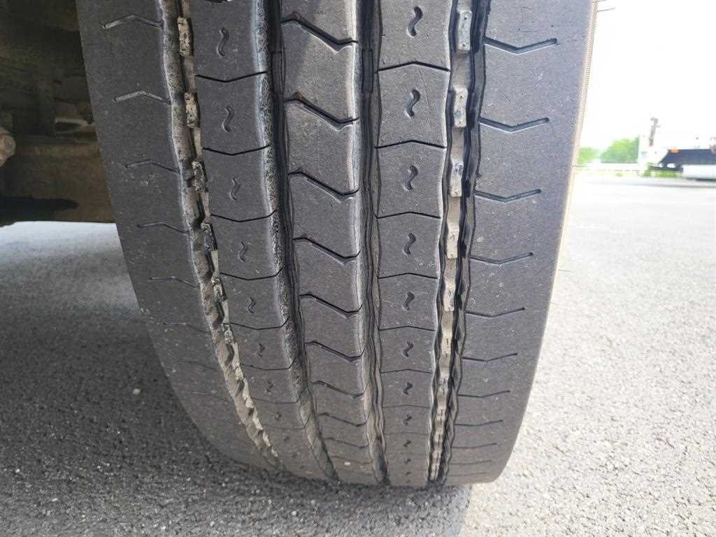 medium and large cargo apChoukJingae 2006 Blanco - Importación desde Corea - HF Imports Iquique - Foto 14