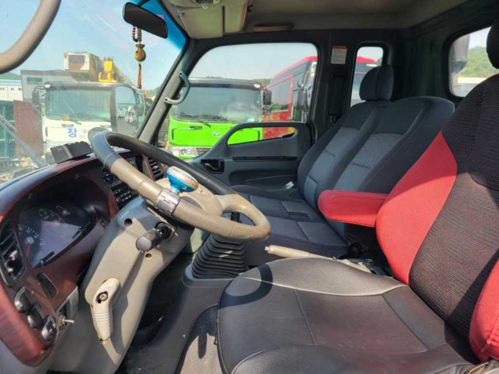 medium and large cargo dump - Vista 11