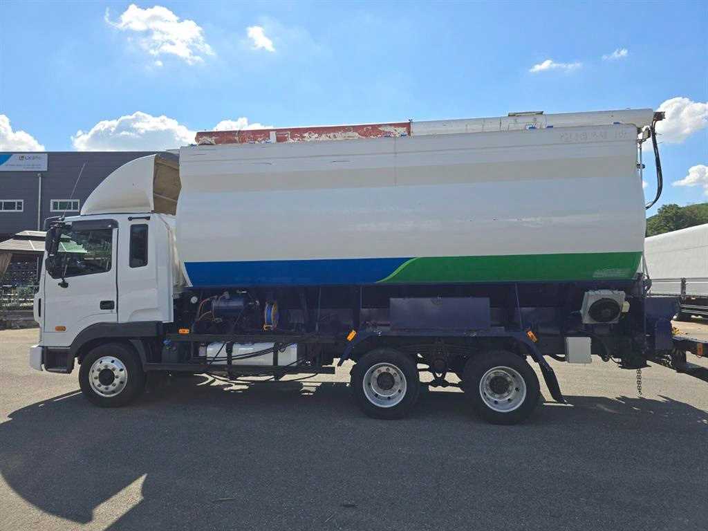 medium and large cargo Special - Vista 8