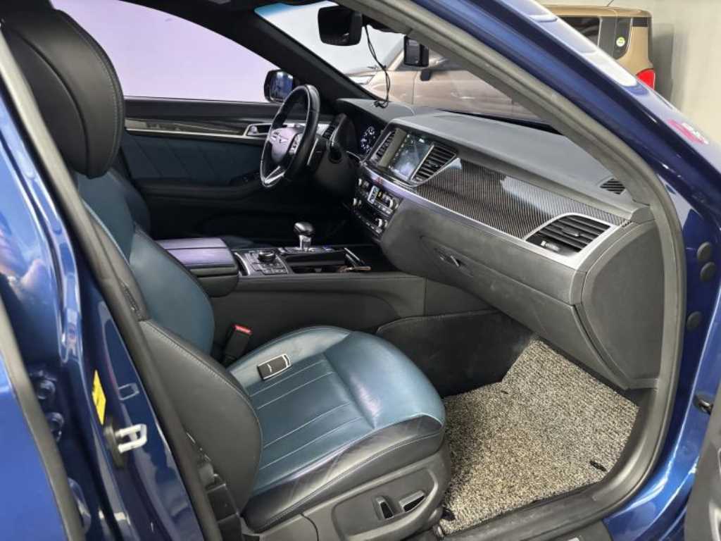 Genesis G80 - Vista 6