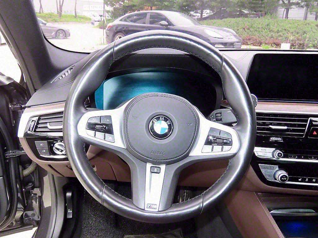 BMW 5 Series - Vista 8