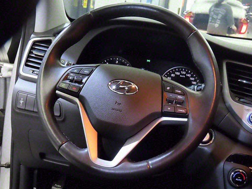 HYUNDAI Tucson - Vista 8