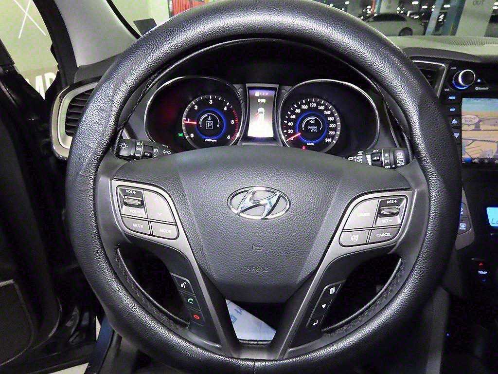 HYUNDAI Maxcruz - Vista 8