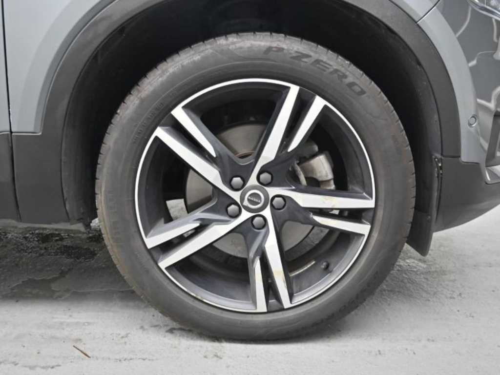 Volvo XC40 - Vista 5