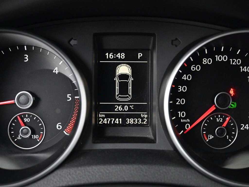 Volkswagen Golf - Vista 8