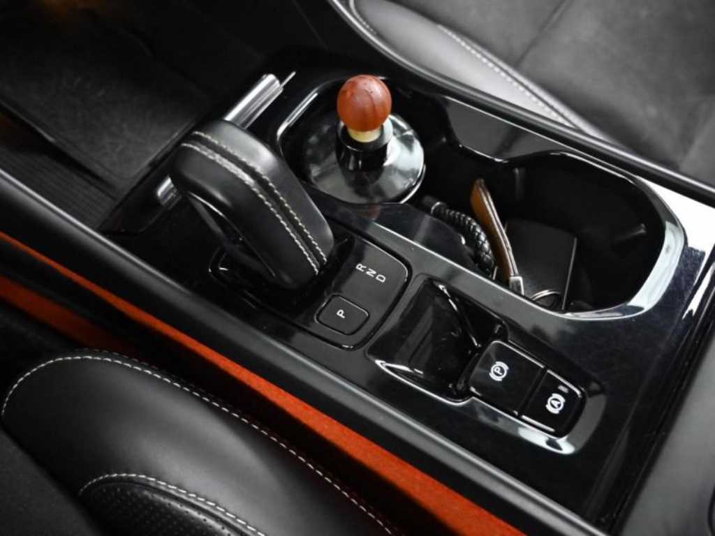 Volvo XC40 - Vista 9