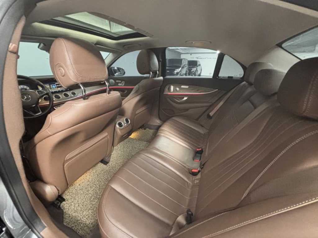 Mercedes Benz E class 2018 Gris - Importación desde Corea - HF Imports Iquique - Foto 15