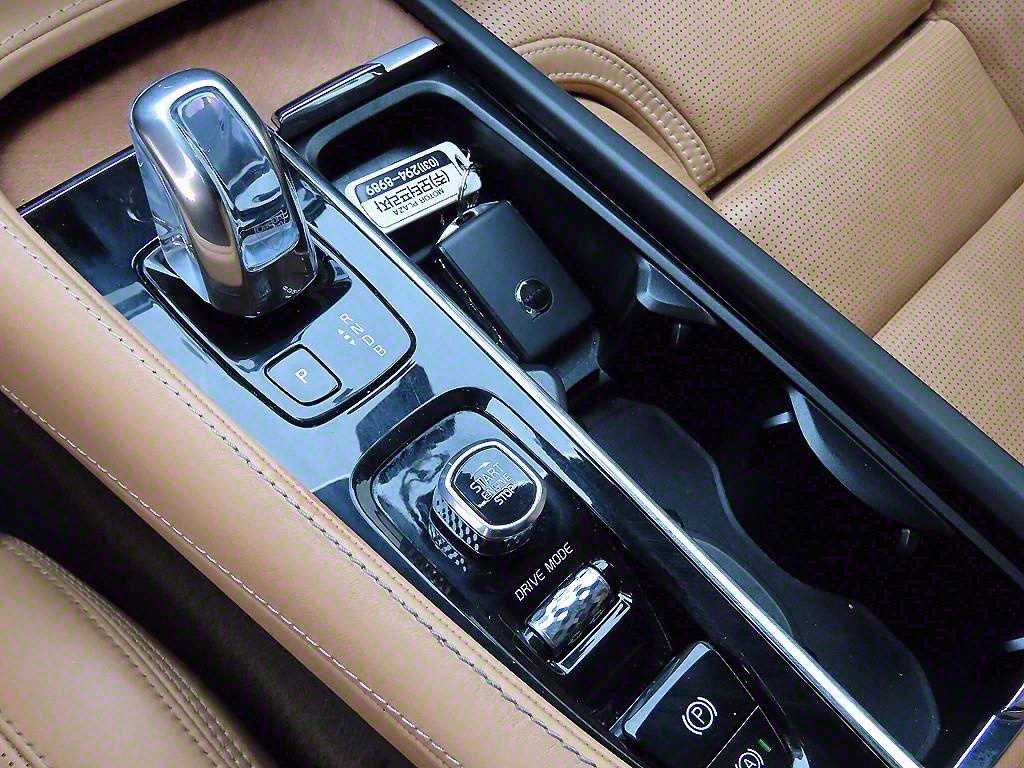 Volvo XC90 - Vista 11