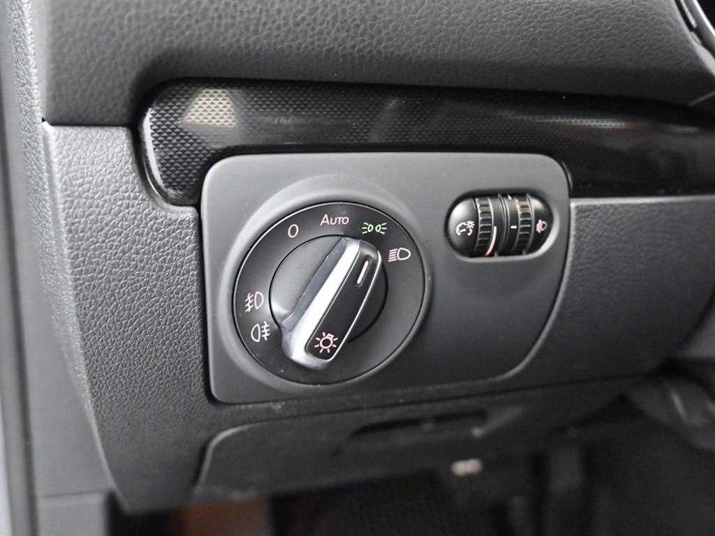 Volkswagen Golf 2013 Gris - Importación desde Corea - HF Imports Iquique - Foto 16