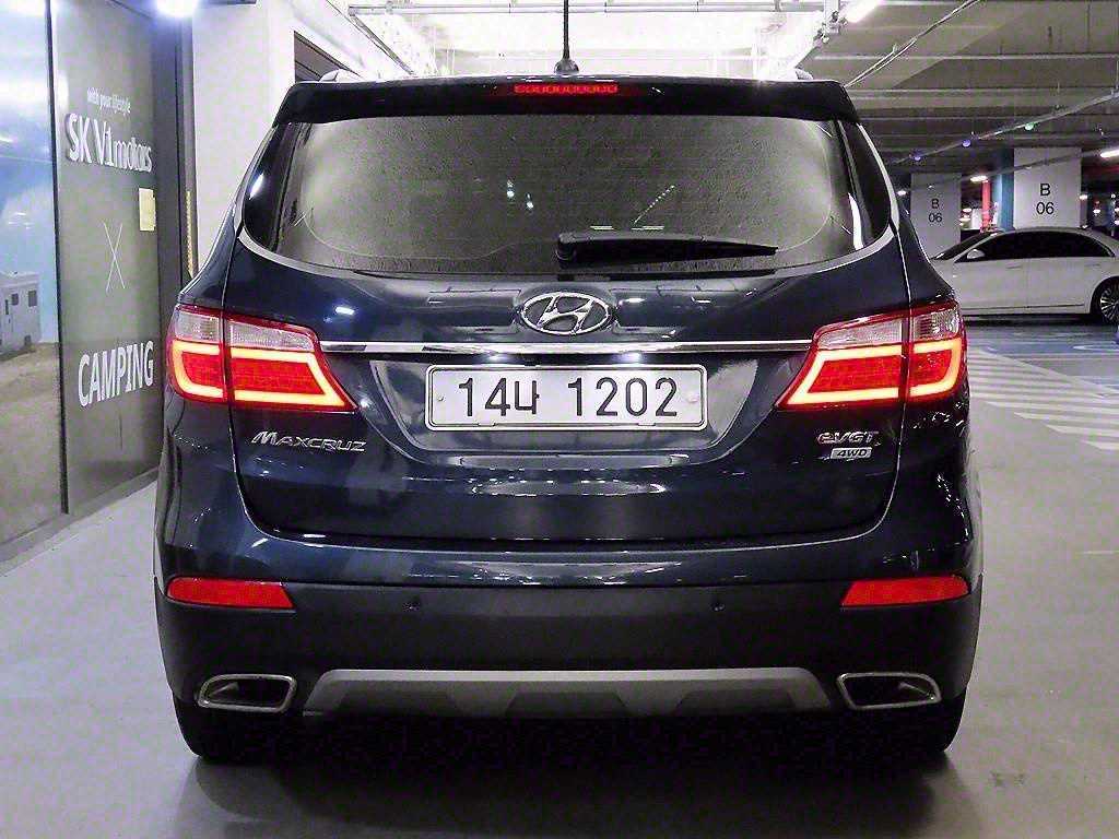 HYUNDAI Maxcruz - Vista 5