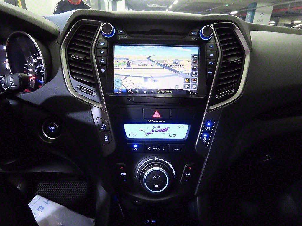 HYUNDAI Maxcruz - Vista 11