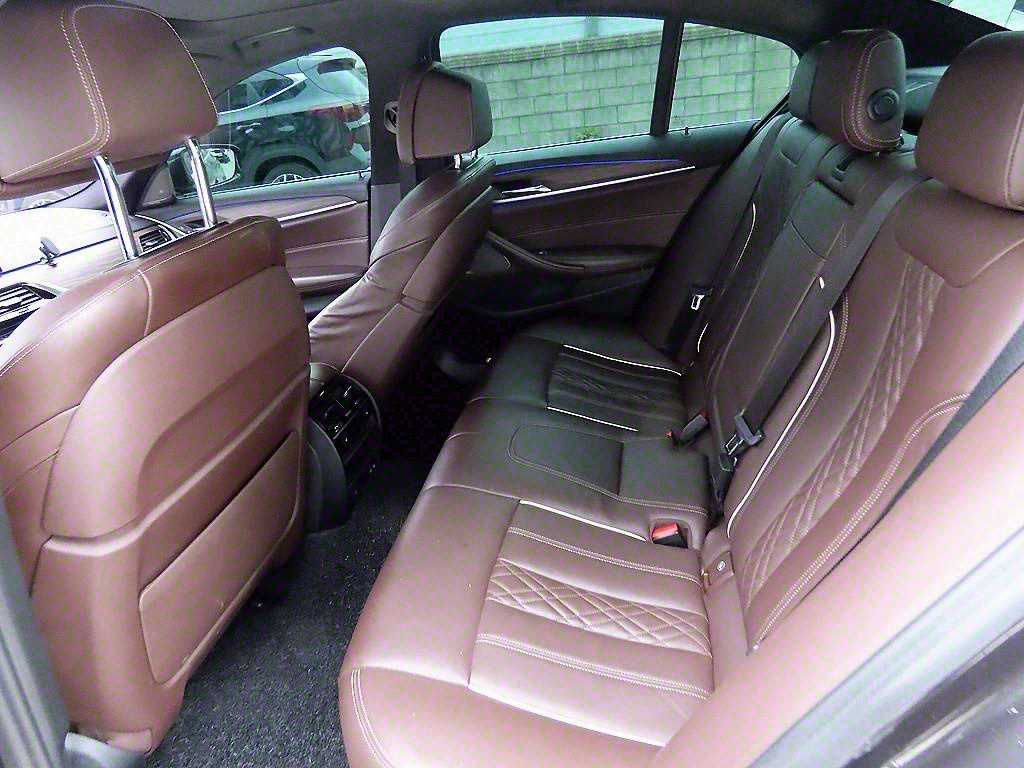 BMW 5 Series - Vista 6