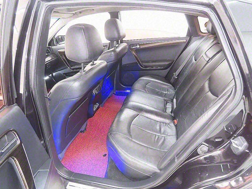 SAMSUNG SM7 - Vista 6