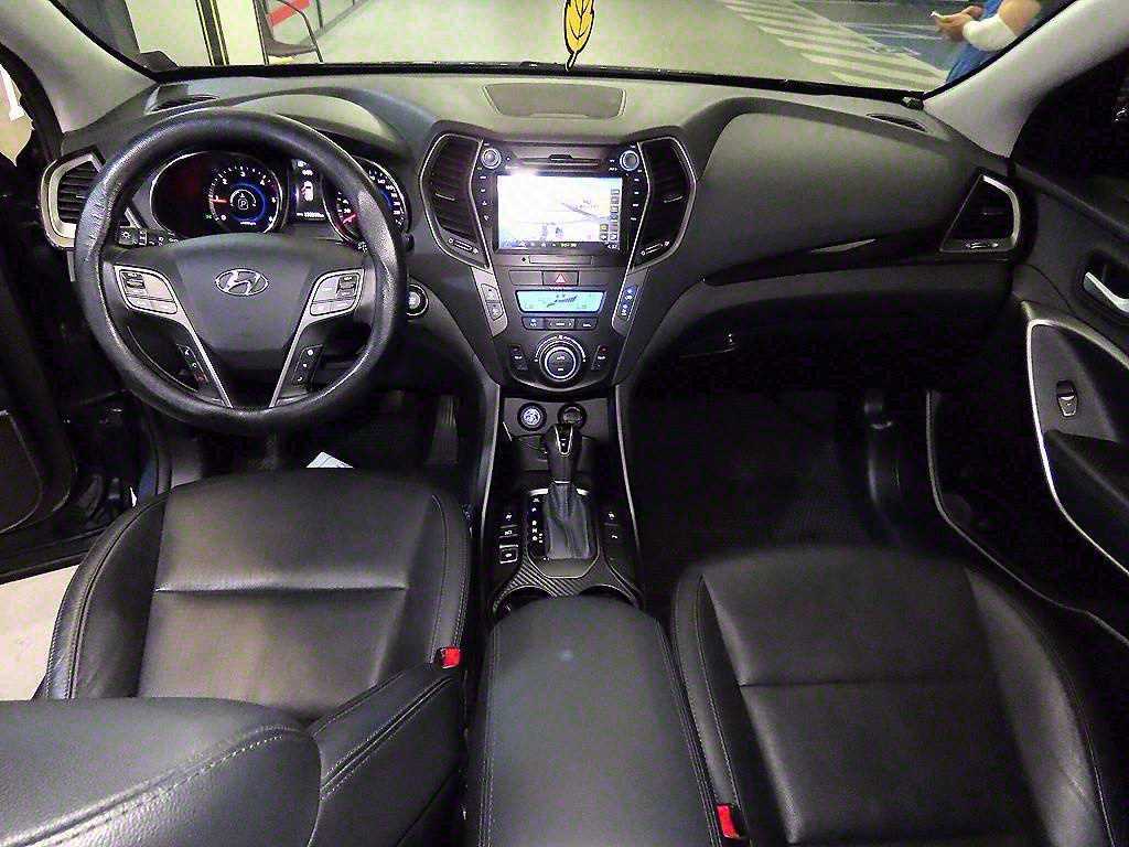 HYUNDAI Maxcruz - Vista 10