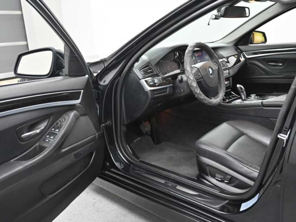 BMW 5 Series - Vista 11