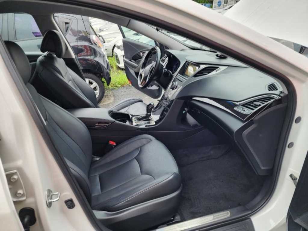 HYUNDAI Grandeur 2012 Blanco - Importación desde Corea - HF Imports Iquique - Foto 15