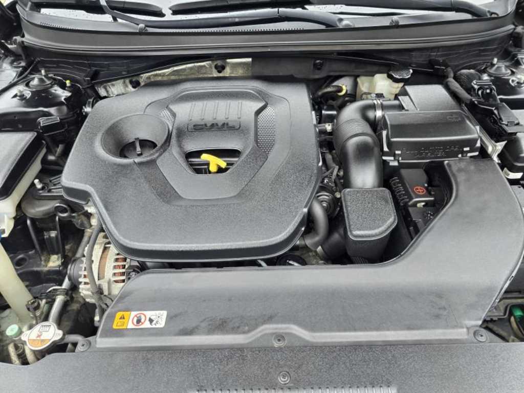 HYUNDAI Sonata - Vista 7